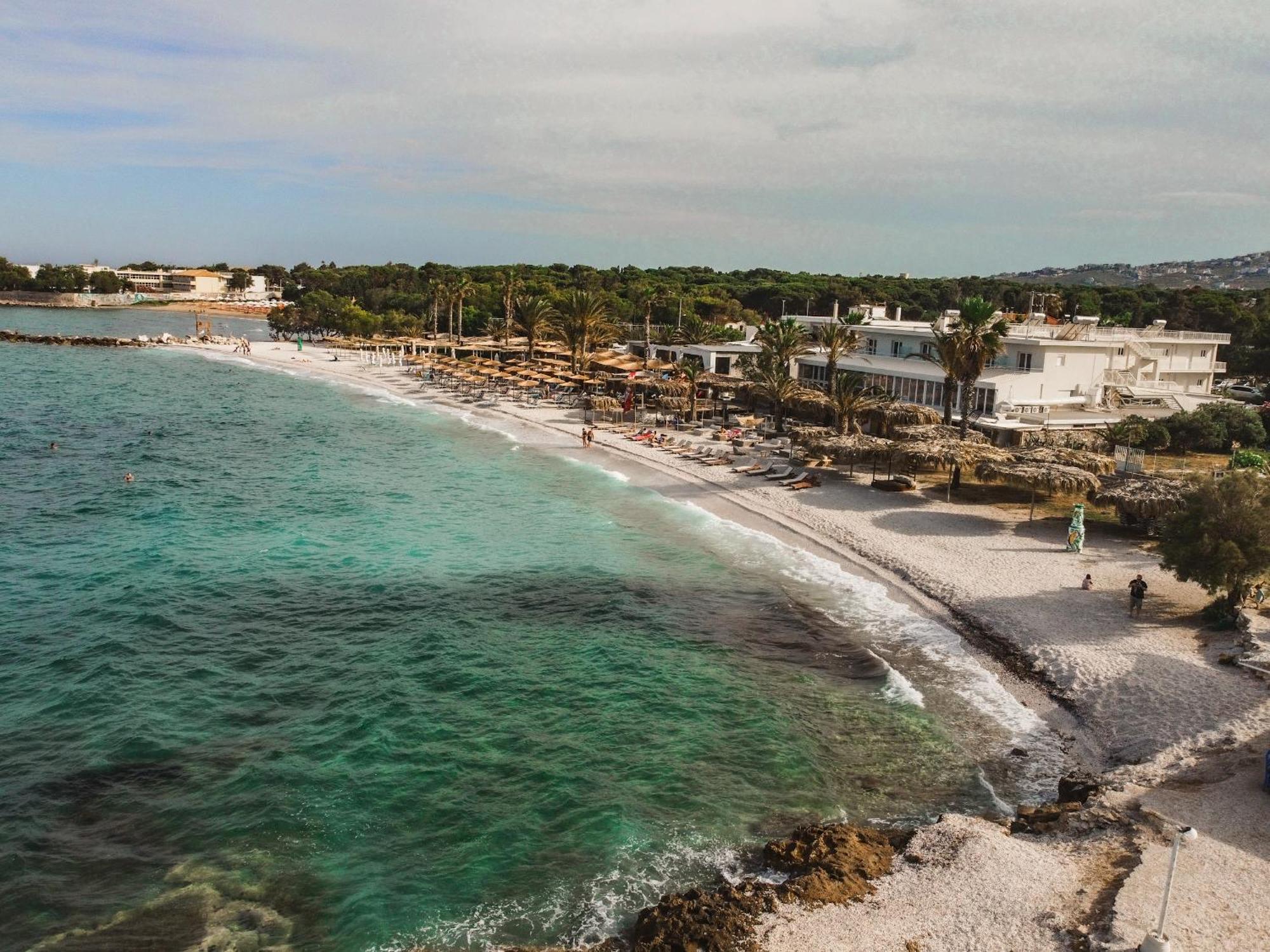 Tiki Beach Studios Nea Makri Exterior photo